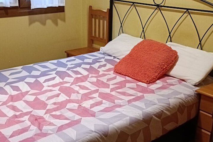 Room 3 of 38