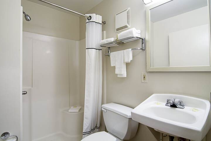 Studio Double Bed (12 of 12)