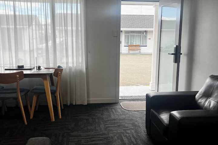 Room 19 of 27