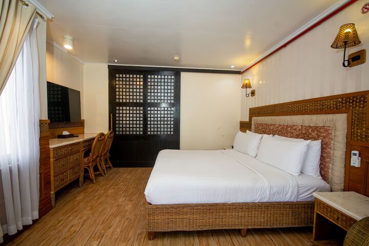 Room 26 of 147