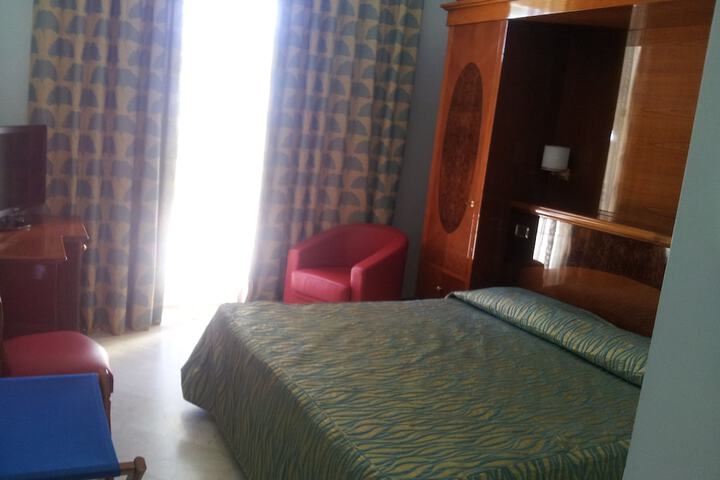 Room 7 of 69