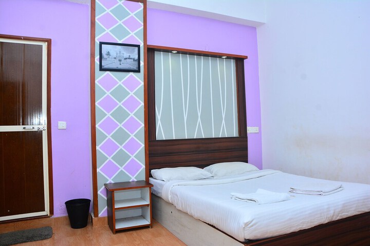 Room 19 of 37