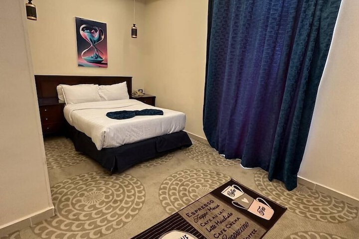 Room 47 of 90