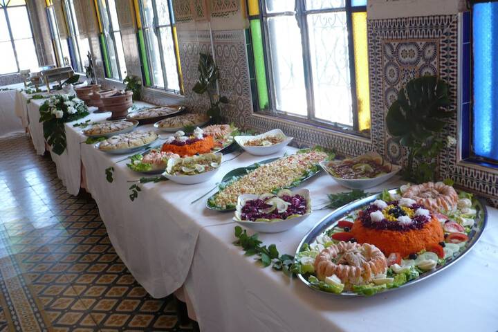 Dining 34 of 58