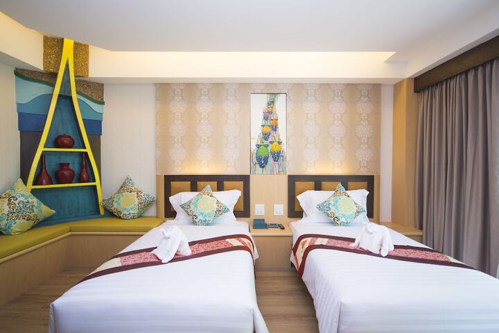 Room 13 of 119