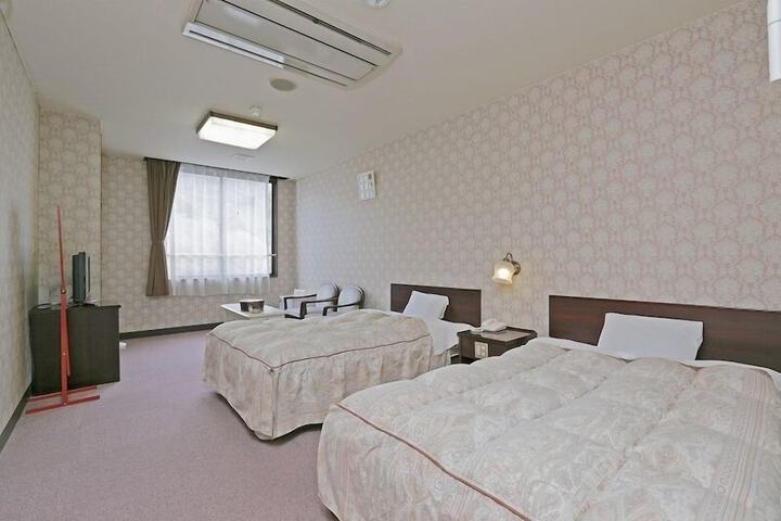 Room 8 of 59