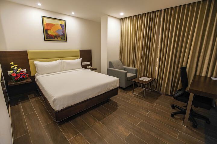 Room 17 of 42