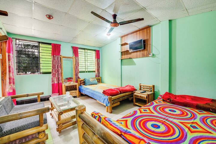 Room 13 of 31