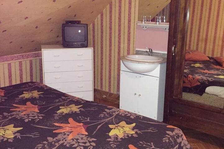 Room 35 of 45