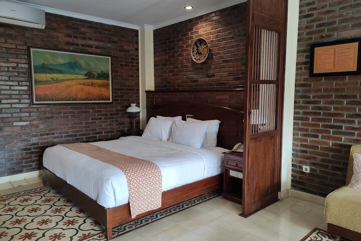 Room 16 of 57
