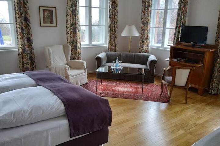 Room 15 of 61