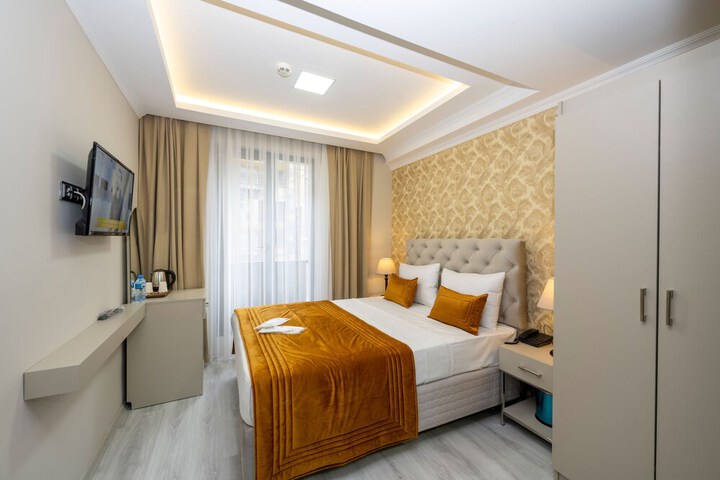 Room 43 of 75