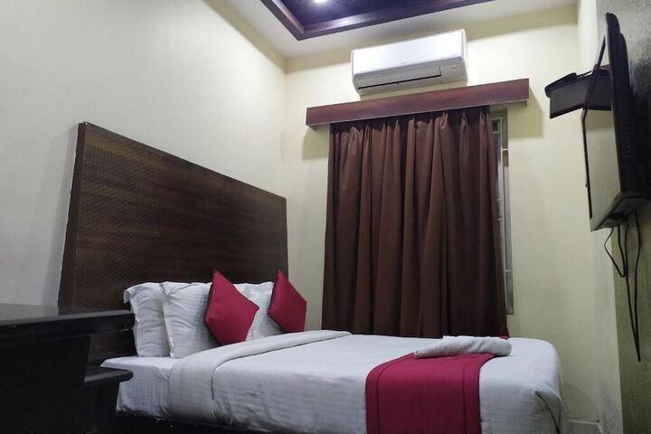 Room 8 of 58