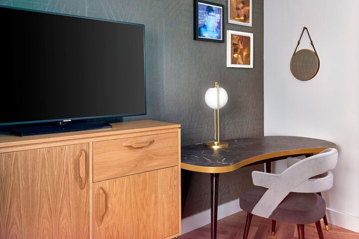 Room amenity