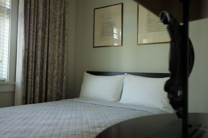 Room 2 of 12
