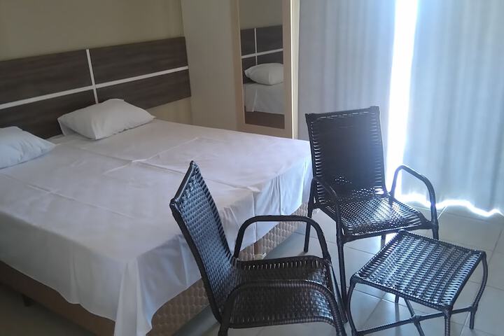 Room 2 of 28
