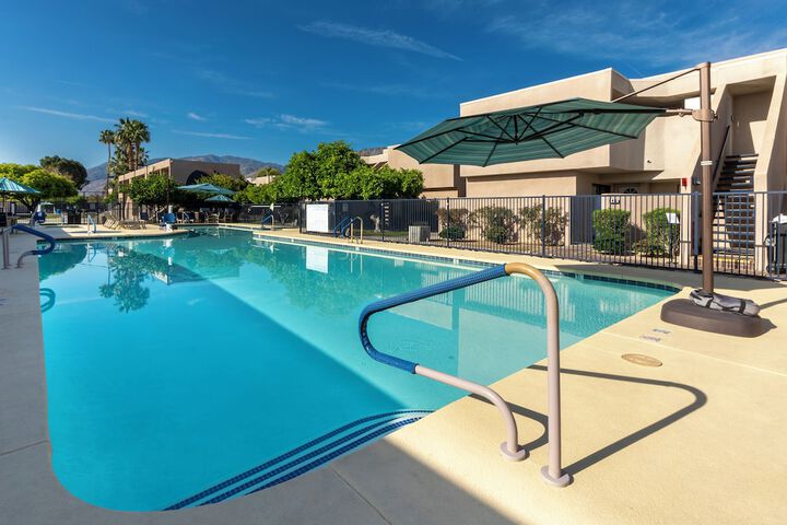 Hotel with Pool