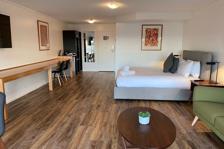 Room 34 of 116