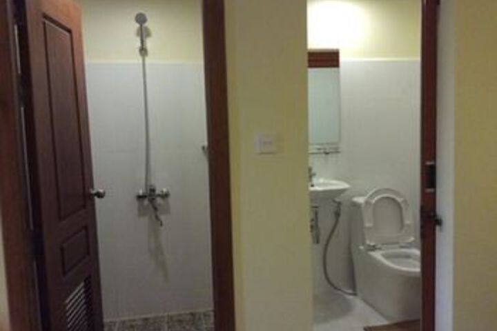 Room 3 of 21