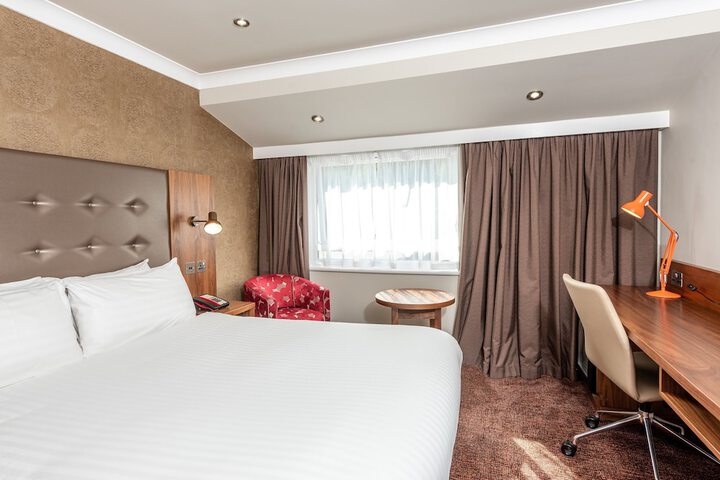 Room 30 of 117