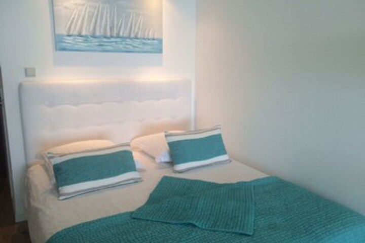 Room 16 of 20