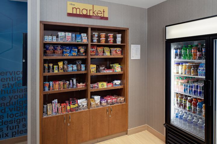 Snack bar