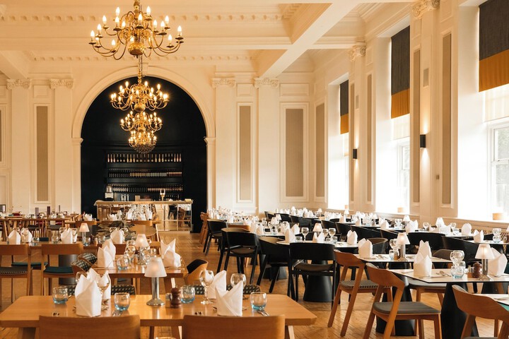 Dining 47 of 75