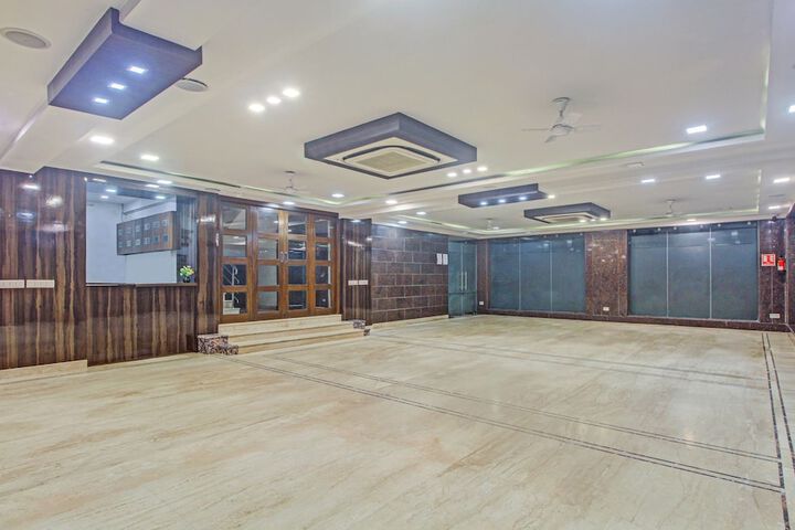 Ballroom/Hall 42 of 69