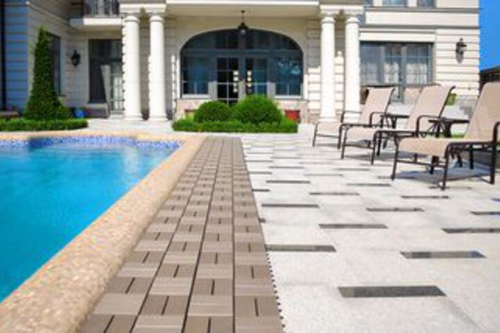 Sundeck 295 of 313