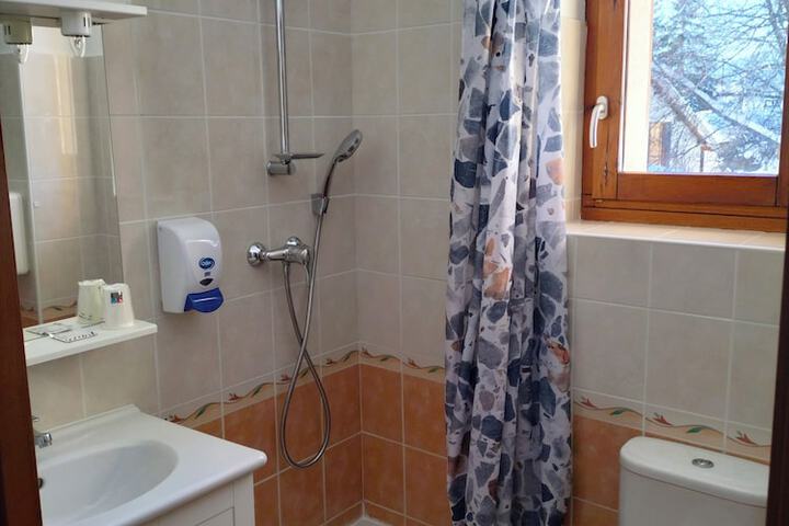 Room 53 of 70