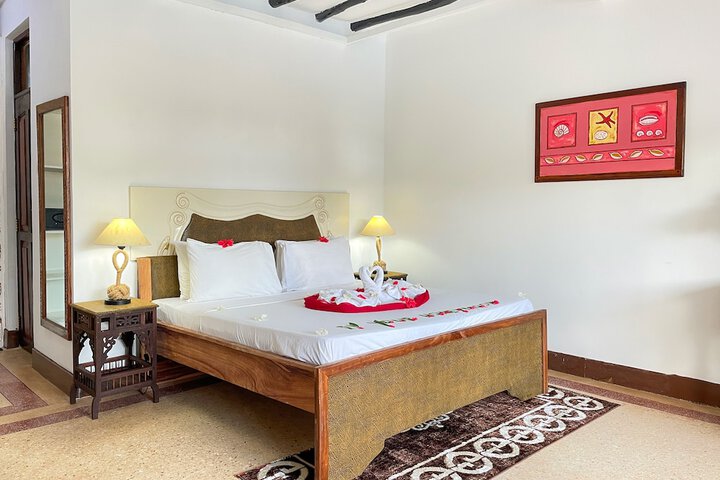 Room 3 of 44