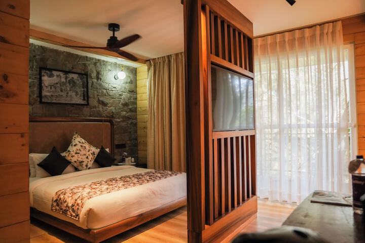 Room 40 of 297