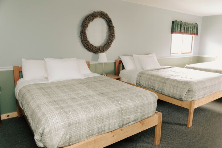 Room 27 of 58