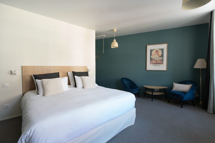 Room 10 of 47