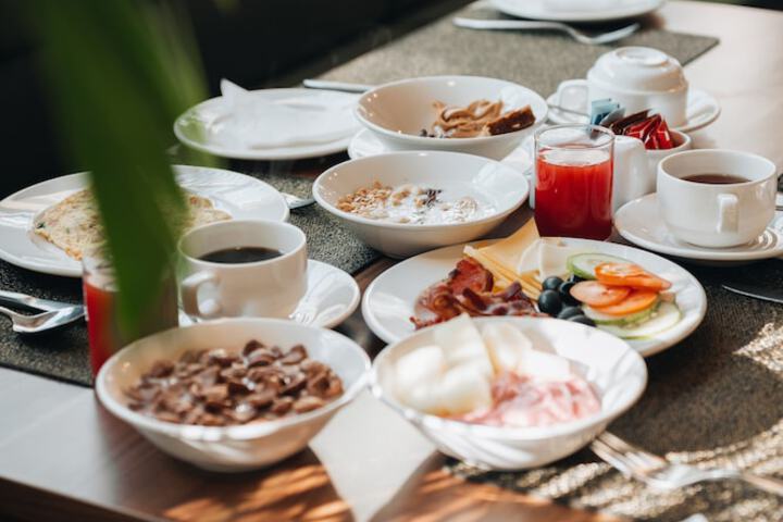 Breakfast/Coffee Service 40 of 53