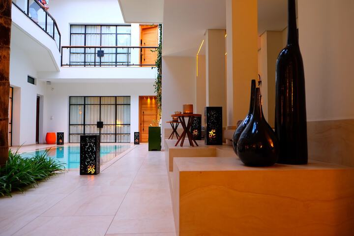 Hotel Interior 4 of 84