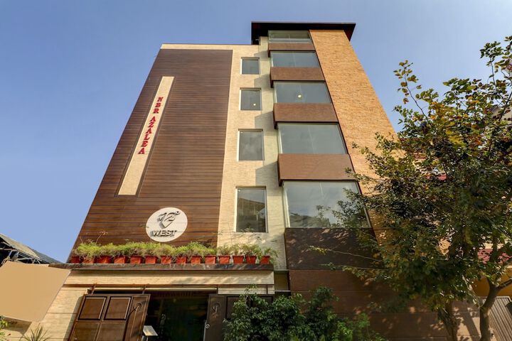 Hotel 33 of 35