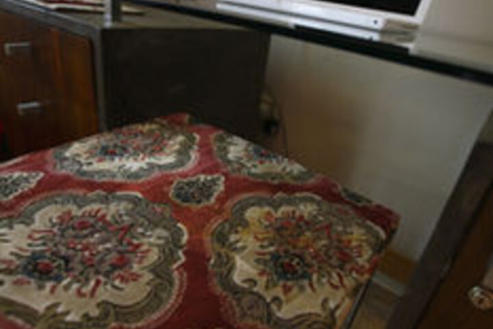 Business Center 9 of 75