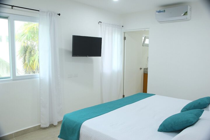 Room 6 of 32