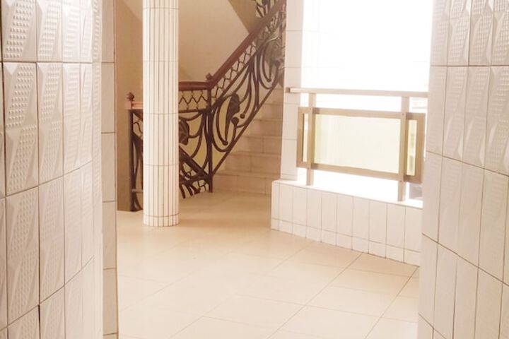 Ballroom/Hall 71 of 85