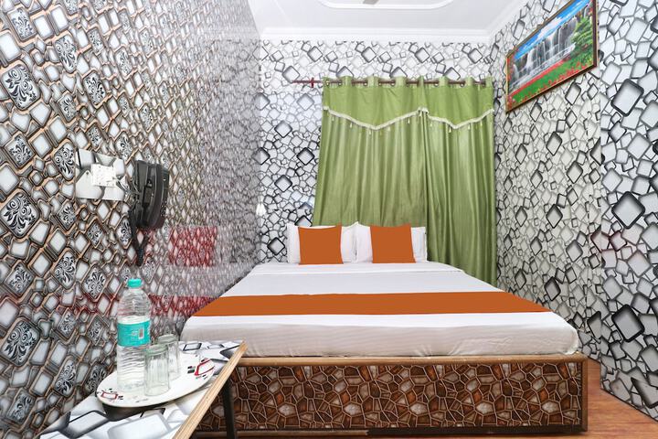 Room 14 of 34