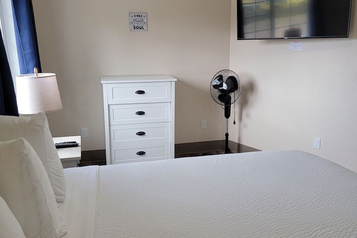 Room 53 of 136