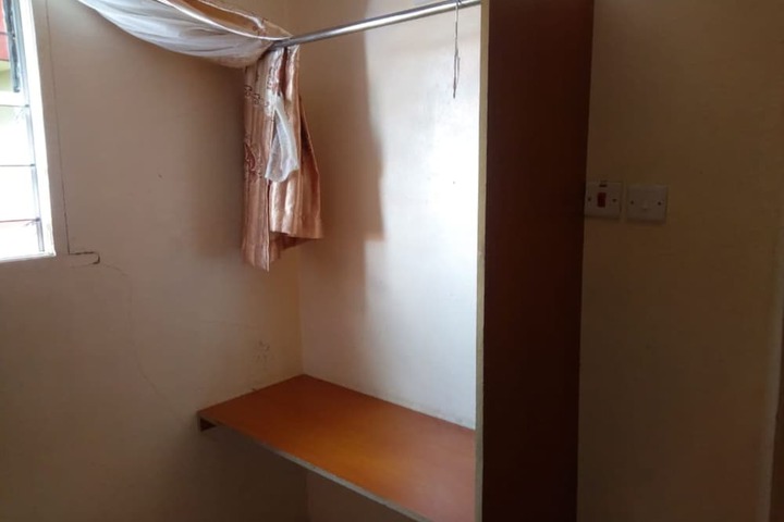 Room 5 of 12