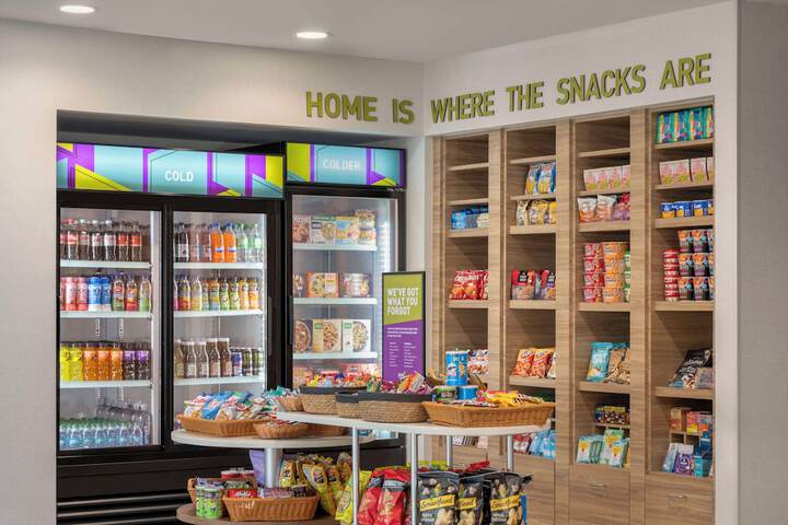 Snack bar