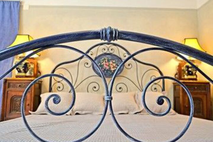 Room 11 of 22