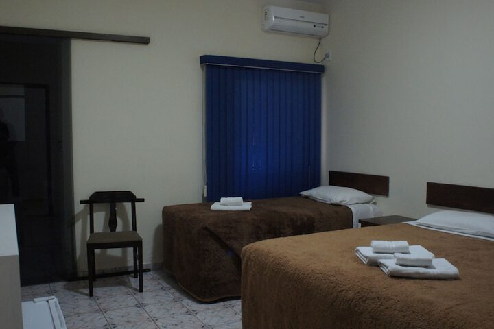 Room 9 of 35