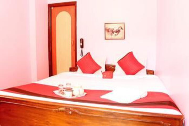 Room 3 of 10