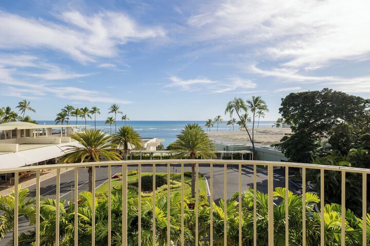 Beach/ocean view