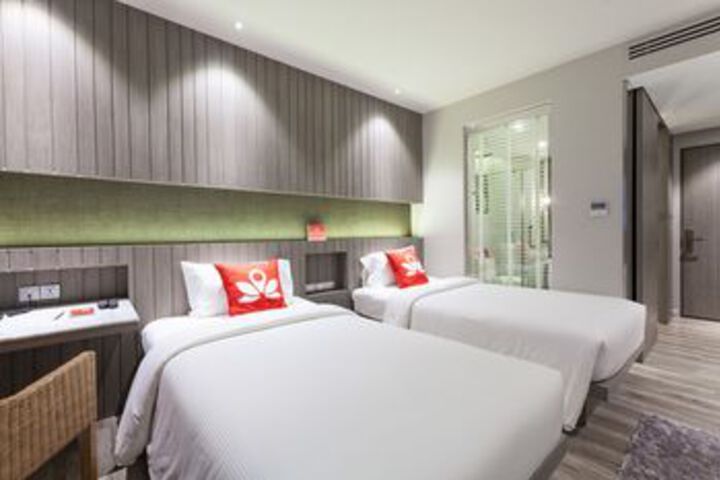 Room 34 of 53