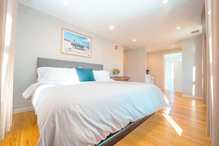Room 3 of 20